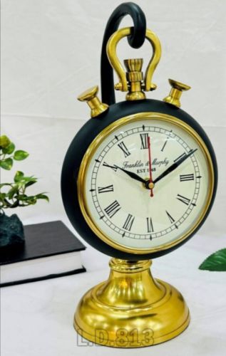 Metal Table Clock, Shape : Round, Packaging Type : Box