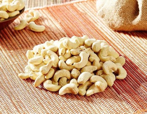 W320 Cashew Nuts, Color : Creamy for Snacking, Baking, Cooking