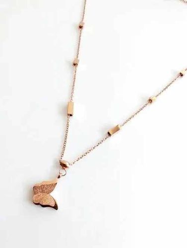 Metal Women Trendy Gold Plated Pendant Chain Daily Wear