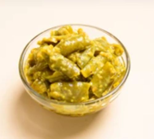 Salt Homemade Green Chilli Pickle, Color : greenish yellow