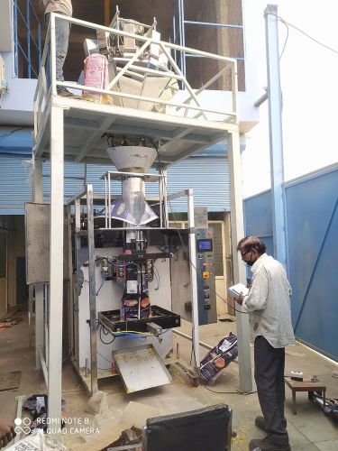 Automatic Snacks Pouch Packing Machine, Voltage : 220V
