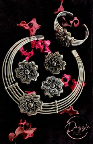 Ladies Silver Choker Jewelry Set Ethnic, Festive, Boho Wear