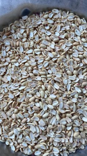 Roasted Split Peanuts for Snacking, Packaging Type : Plastic Bag