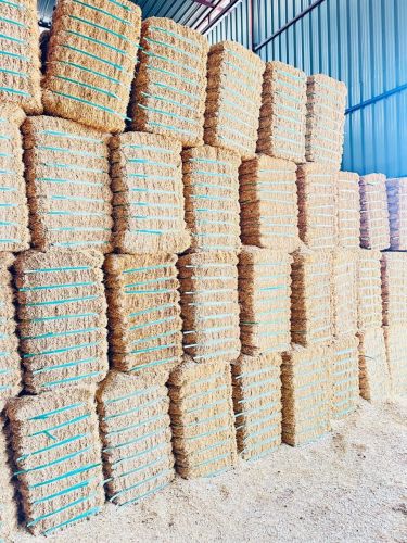 Natural Wheat Straw, Color : Brown-Yellow