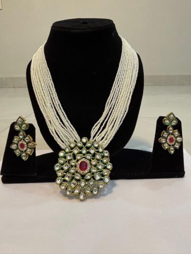 Pearl Necklace Set for Formal Occasions