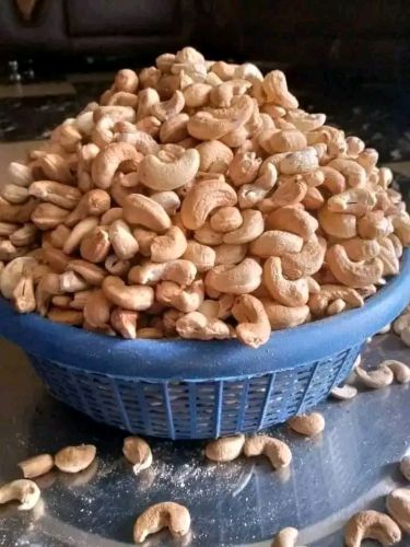 Cashew nuts, Color : White, Packaging Type : Vacuum-sealed Bag