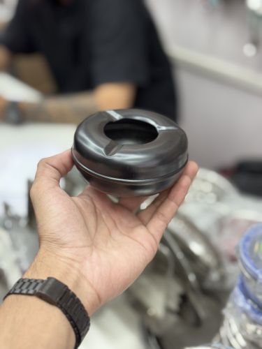 Metal Ash Trays, Shape : Round