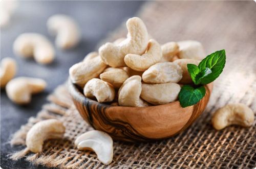 Cashew Nut, Color : White, Packaging Type : Plastic Packets
