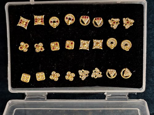 Plain Polished Gold Noise Pin, Color : Golden, Purity : 22k, 24k