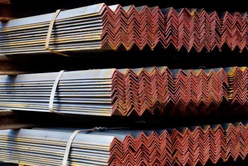 IS 2062: E250 MS Angles 25X25X3 To 250X250X35