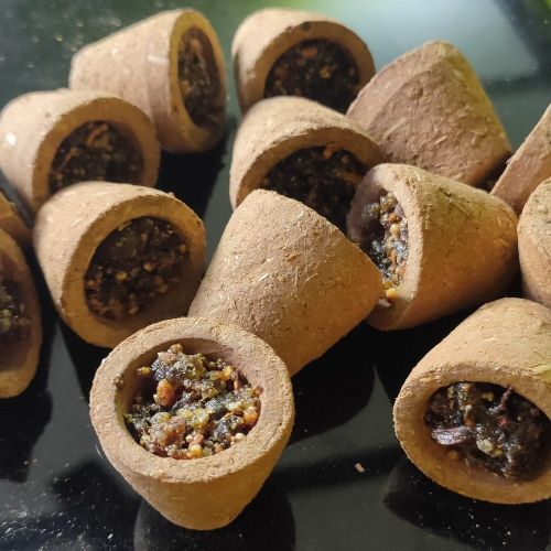 18 Pieces Sambrani Dhoop Cup Box, Color : Brown