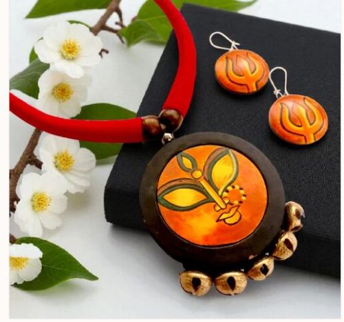 Aaradhya: Handcrafted Divine Durga Pendant Teracotta Necklace