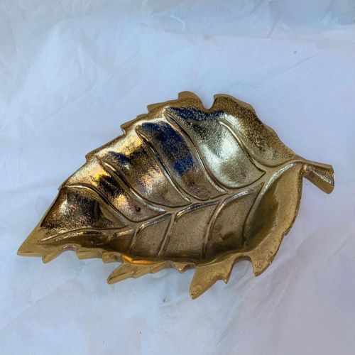Metal Antique Leaf Tray, Color : Golden Standard for Serving