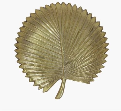 Metal Fancy Leaf Tray, Color : Golden Standard for Serving