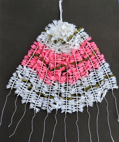 White and Pink Artificial Fabric Gajra, Brand Name : Neaama