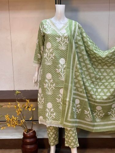 Ladies Party Wear Kurti Set, Length : Knee Length