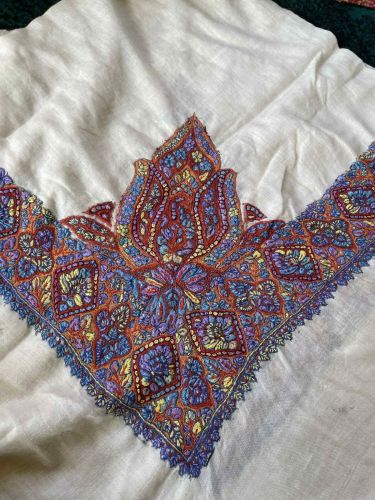 Royal Pashmina Sangeen Luxury Scarf, Pattern : Embroidered