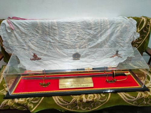 Polished Metal Swords, Color : Silver Antique