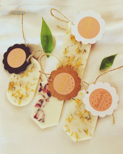 Emotions Polished Soy Wax Scented Sachet, Purity : 99.99%