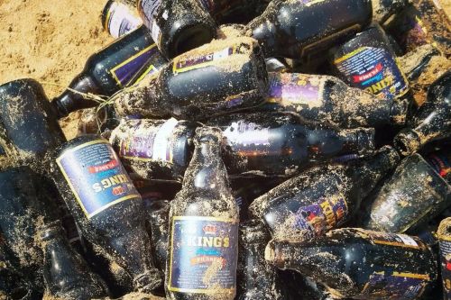 Sorted Black Glass Bottle Scarp for Recycling