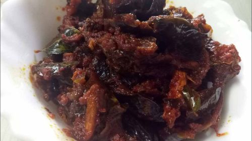 Curd Chilli Pickle, Packaging Type : Jar for Condiment