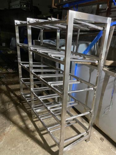 Polished Stainless Steel Bottle Rack, Shape : Rectangular