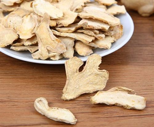 Dehydrated Ginger Flakes for Cooking, Baking, Tea