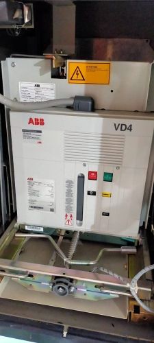 800A 4 Pole 11kV Schneider Vacuum Circuit Breaker
