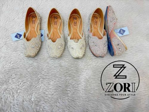 Embroidered Leather Ethnic Jutti, Brand Name : Zori, Gender : Female