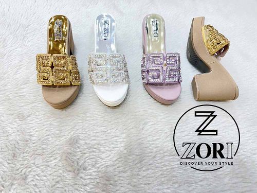 Strappy Ladies Heel Sandal, Brand Name : Zori, Packaging Type : Box