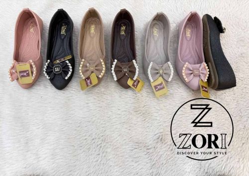 Leather Thread Work Designer Ladies Jutti, Brand Name : Zori