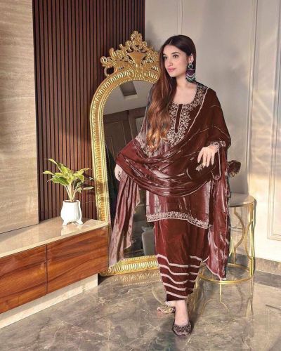 Jimmy Choo Kurta Set, Color : Brown