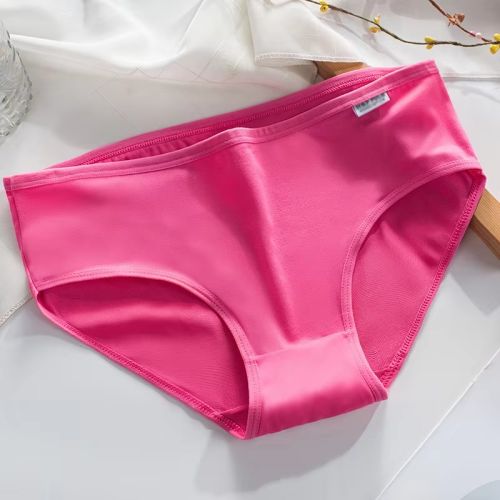 Plain Silk Ladies Innerwear, Color : Red, Packaging Type : Box