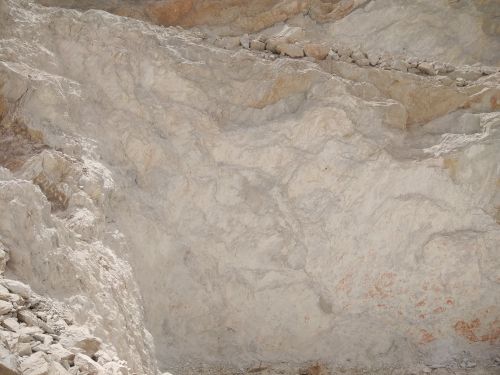 Polished. Soap Stone Lumps, Color : Off-white