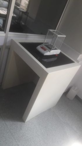 Steel Anti Vibration Table 900x600x900 Mm for Laboratory