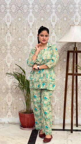 Soft Cotton Blend Ladies Green Aqua Maze Co-ord Set