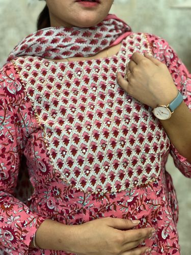 Soft Cotton Blend Ladies Pink Embroidered Floral Dupatta Suit