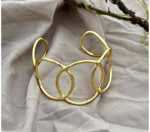 Abstract Loop Cuff Bracelet, Color : Gold Modern