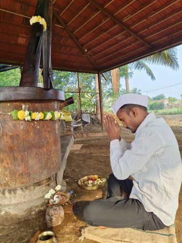 Bull Driven Lakdi Ghana Cold Pressed Oil