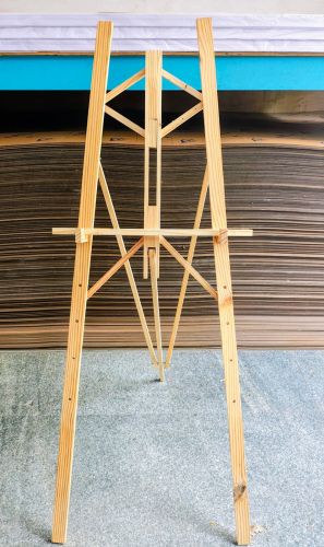 Polished Wooden Display Easel Stand Multisizes, 5 Feet