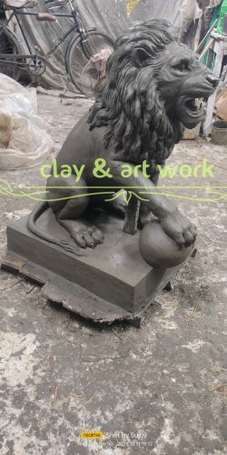 Handmade Plain Polyresin Lion Sculpture, Size : 3 Feet