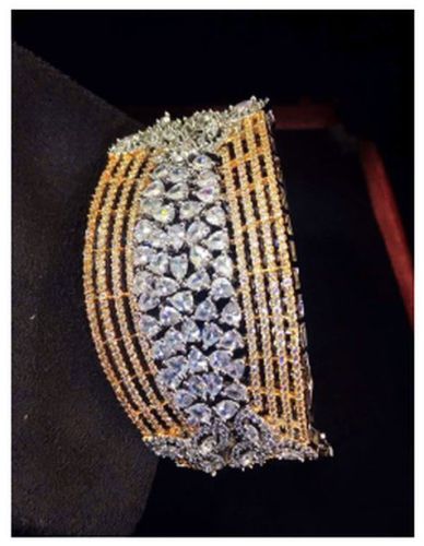 High Quality Alloy Gold Polish Wedding Bracelet, Color : Golden