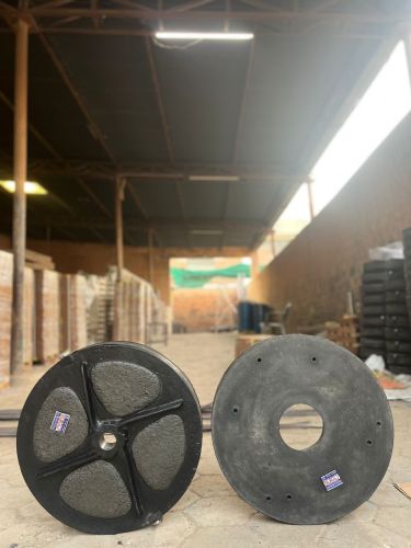 20 Mm Black Bond Stones