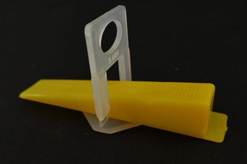 PVC Yellow Tile Leveler