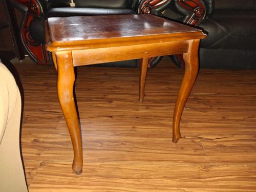 Polished Sheesham Plain Wooden Square Table, Color : Brown Standard