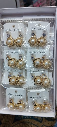 Metal Alloy Ladies High Quality Drop Earrings Antique Party Wear