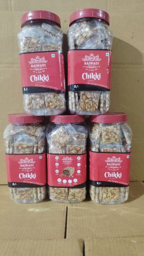 Organic Groundnuts Sing Peanut Chikki, Color : Yellow