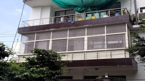 Protective Grill Panels Modern Aluminium and Glass Balcony Covering