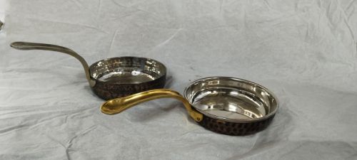 Cast Iron Curved Serving Sauce Pan, Color : Silver