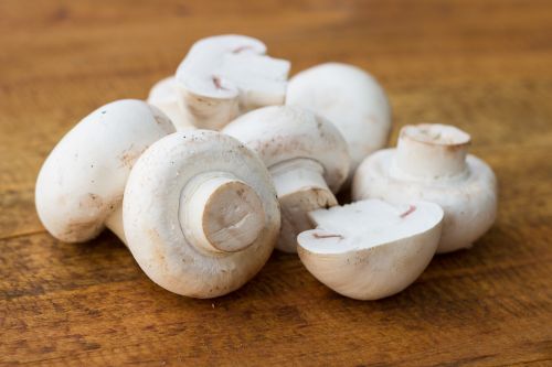 White Natural Fresh Button Mushrooms